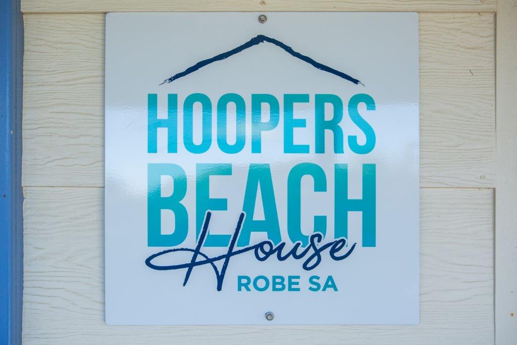 Hooper's Beach House & Cottage